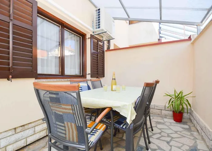 Lejlighed Apartments Mendikovic 11022 Pula