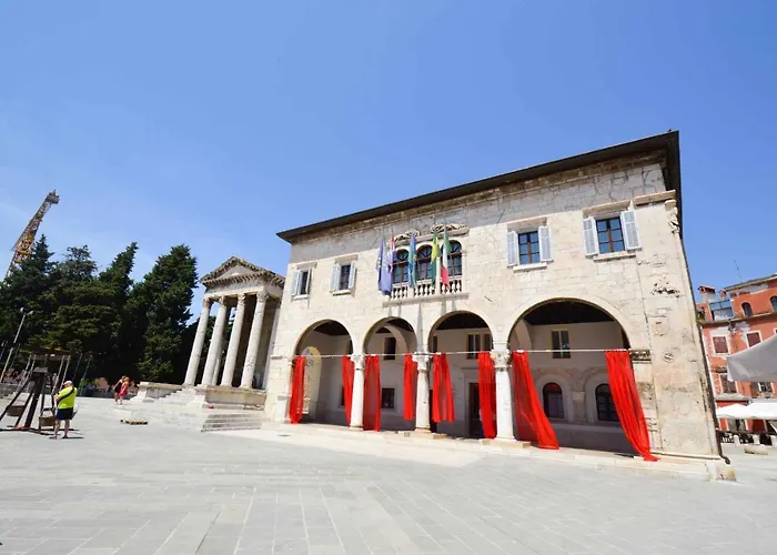 Lägenhet Mendikovic 11022 Pula