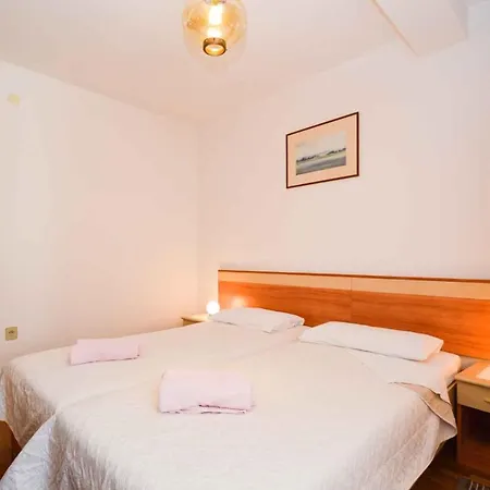 Apartament In Pula/istrien 11022 *