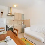 Apartment Mendikovic 11022 *