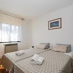 Apartment Mendikovic 11022 Pula
